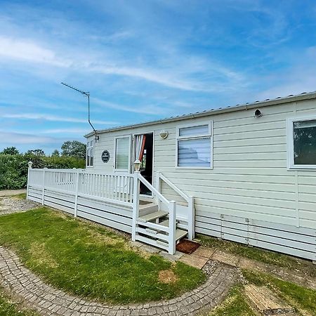 Great Dog Friendly Caravan To Hire With Field Views In Norfolk Ref 10132B Belton with Browston Eksteriør billede